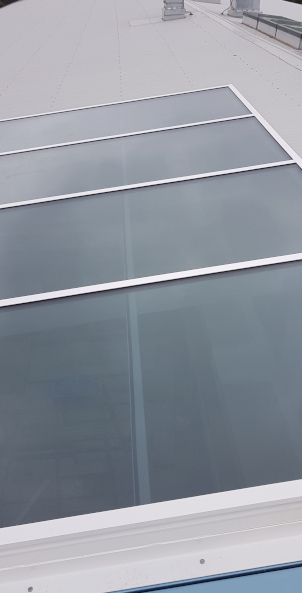 flat glass roof