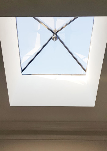 pyramid glass skylight